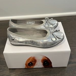 Hush Puppies, Josie Flat, Silver girls 11 1/2 M